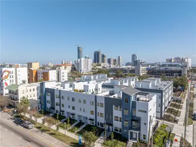 New construction Townhouse house 540 Dr Martin Luther King Jr St S, St. Petersburg, FL 33701 - image