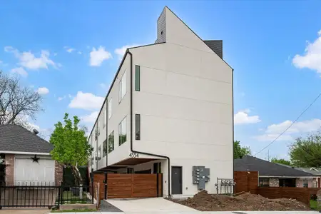 New construction Townhouse house 4534 Lake Ave, Unit 102, Dallas, TX 75219 - image