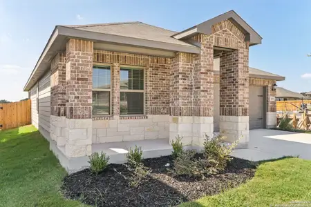 New construction Single-Family house 119 Barton Pt, Cibolo, TX 78108 plan The Briscoe (820) - image