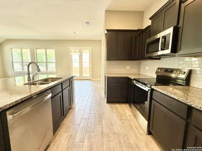 New construction Single-Family house 200 Valley Frg, Pleasanton, TX 78064 - image 3