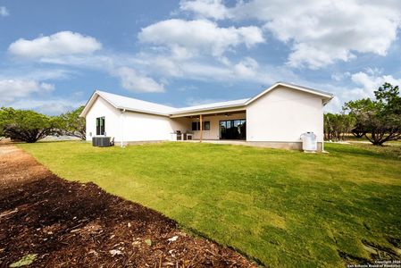 New construction Single-Family house 456 Rio Azul, Bandera, TX 78063 - image