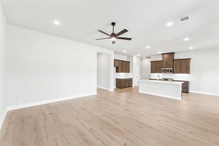 New construction Single-Family house 115 Red Cedar Ct, Balch Springs, TX 75181 null- photo 8 8