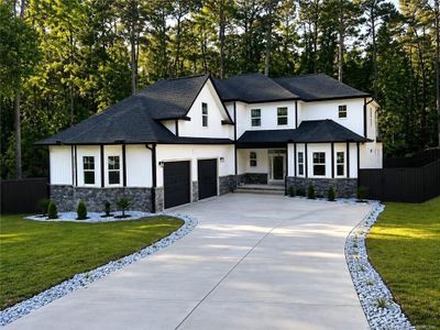 New construction Single-Family house 995 E Central Ave, Raeford, NC 28376 - image