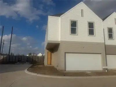 New construction Single-Family house 4014 Buffalo Moon Dr, Houston, TX 77045 - image