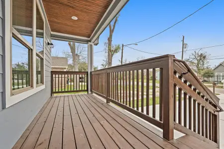 covered front patio