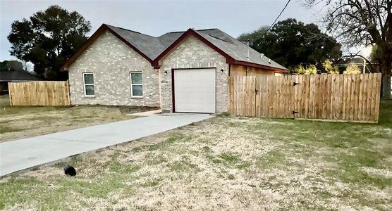 New construction Single-Family house 1603 Elizabeth Avenue, Rosenberg, TX 77471 - photo 0