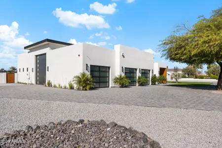 New construction Single-Family house 11420 N Scottsdale Rd, Scottsdale, AZ 85254 - image