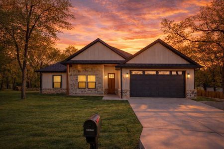 New construction Single-Family house 725 Haynie Dr, Runaway Bay, TX 76426 - image