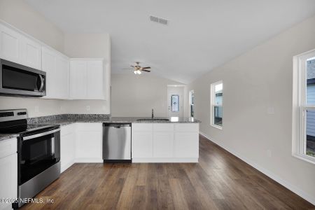 New construction Single-Family house 37410 Whisper Way, Hilliard, FL 32046 null- photo 10 10