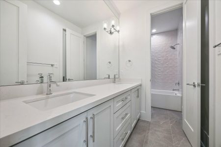 New construction Single-Family house 1118 Jackson Blvd, Houston, TX 77006 - image 11