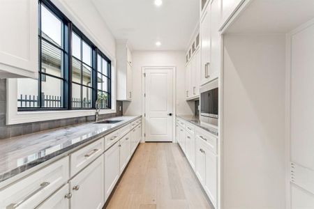 New construction Single-Family house 9617 Saint Michel Ln, Fort Worth, TX 76126 - image 6