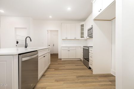 New construction Single-Family house 3258 Yorkshire Cir, Sanford, NC 27332 - image 10