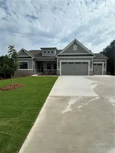 New construction Single-Family house 87 River Rdg Walk, Monroe, GA 30656 plan (GA) Everett A.3 3 Front Entry - image