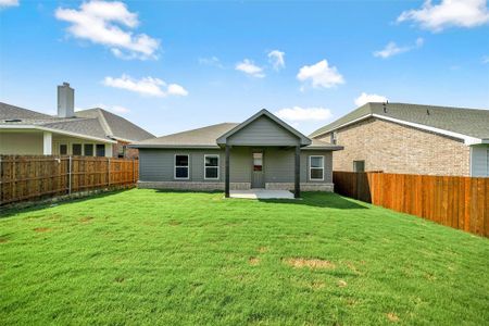 New construction Single-Family house 3513 Columbus St, Gainesville, TX 76240 Basswood- photo 0