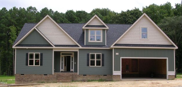 New construction Single-Family house 300 Hampshire Ct, Four Oaks, NC 27524 - photo 0