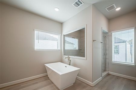 New construction Single-Family house 8928 Grovner Pl, Houston, TX 77055 - image 7