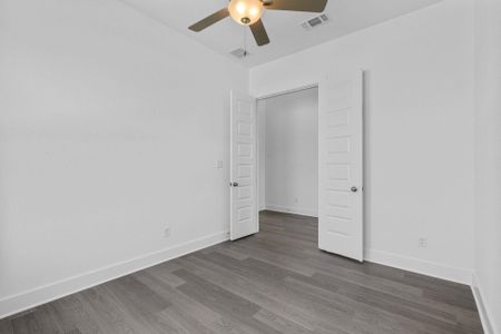 New construction Single-Family house 820 S Hemingway Lp, Liberty Hill, TX 78628 Hallsburg- photo 15 15