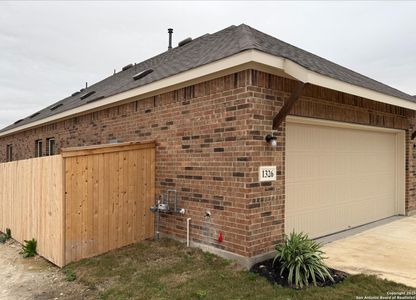 New construction Single-Family house 1326 Meester Dr, San Antonio, TX 78245 Lantana Homeplan- photo 4 4