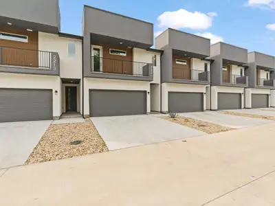 New construction Townhouse house 2253 Cp, Dallas, TX 76034 null- photo 0
