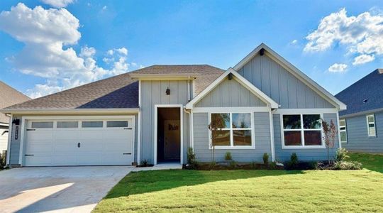 New construction Single-Family house 1149 Keystone Dr, Granbury, TX 76048 plan HARRISON - image