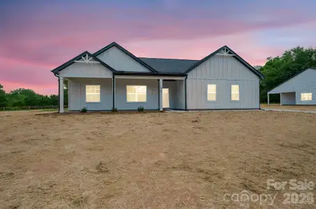 New construction Single-Family house 1349 Zeb Haynes Rd, Maiden, NC 28650 - image