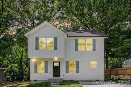 New construction Single-Family house 811 Evening Shade Ln, Gastonia, NC 28052 - image