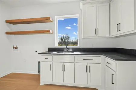 New construction Single-Family house 2012 Skylane Dr, Granbury, TX 76049 - image 10