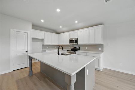 New construction Single-Family house 1401 Quail Creek Dr, Cleburne, TX 76033 plan Essex - image 12