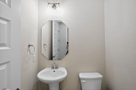 New construction Single-Family house 1509 Shelby Ln, Georgetown, TX 78628 - image 9