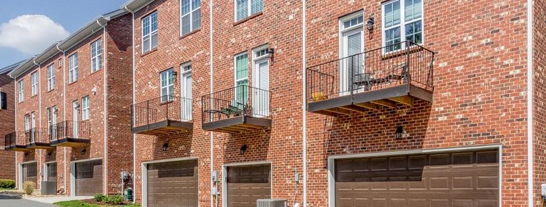 Royall Townes by Meeting Street Homes & Communities in Charlotte - photo 2 2