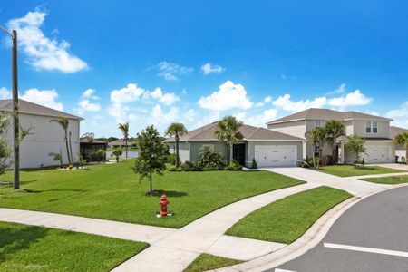 New construction Single-Family house 423 Acai Ln, Fort Pierce, FL 34981 - image