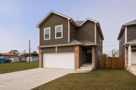 New construction Single-Family house 142 Egret Canal N, Baytown, TX 77523 - image