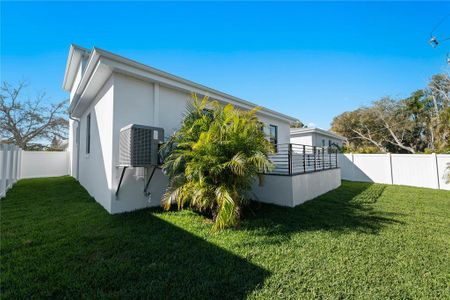 New construction Single-Family house 2355 Bahia Vista St, Sarasota, FL 34239 - photo 36 36