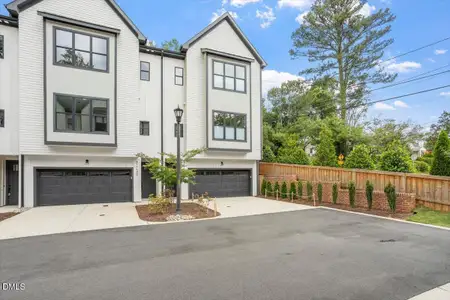 New construction Townhouse house 811 Maple Berry Ln, Unit 101, Raleigh, NC 27607 - image