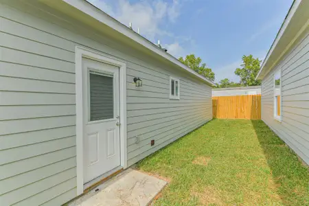 New construction Single-Family house 15222 Cortines Ct, Cypress, TX 77433 plan Everleigh Plan - image