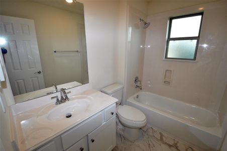 New construction Single-Family house 3518 Purlin St, League City, TX 77539 - image 7