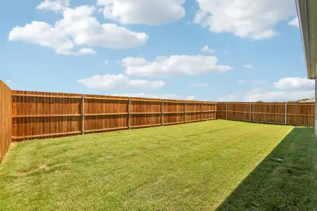 New construction Single-Family house 1037 Clayton St, Aubrey, TX 76227 plan Laney - image 17