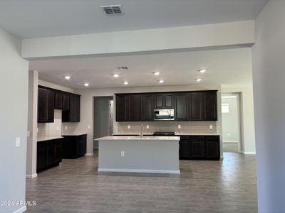 New construction Single-Family house 3426 S 177Th Ave, Goodyear, AZ 85338 null- photo 4 4