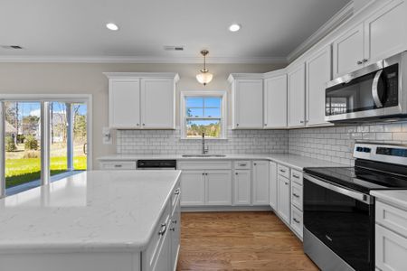 New construction Single-Family house Greenville, NC 27858 plan Turner - image 4