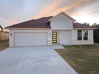 New construction Single-Family house 5506 Firewood Trl, Granbury, TX 76048 - image
