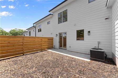 New construction Townhouse house 372 Forrest Ave, Gainesville, GA 30501 - image