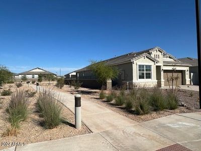 New construction Single-Family house 18386 W Desert Hollow Dr, Surprise, AZ 85387 Dove- photo 1 1