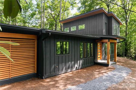 New construction Single-Family house 558 Poplar Crest Dr, Pisgah Forest, NC 28768 - image