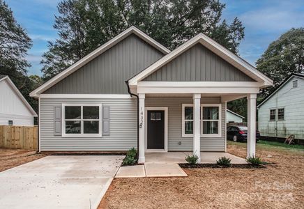 New construction Single-Family house 1432 N Franklin Street, Gastonia, NC 28054 - photo 0