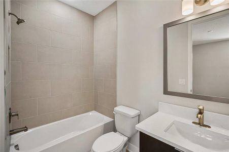New construction Single-Family house 3310 W Rogers Ave, Tampa, FL 33611 - image 15