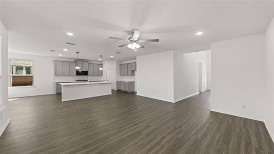 New construction Single-Family house 2012 Poppy Way, Mesquite, TX 75181 Oakmont B- photo 4 4