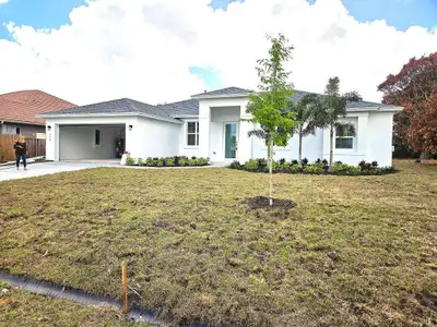 New construction Single-Family house 758 Sw Mccoy Ave, Port St. Lucie, FL 34953 - image