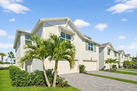 New construction Townhouse house 5624 Se Edgewater Cir, Stuart, FL 34997 - image