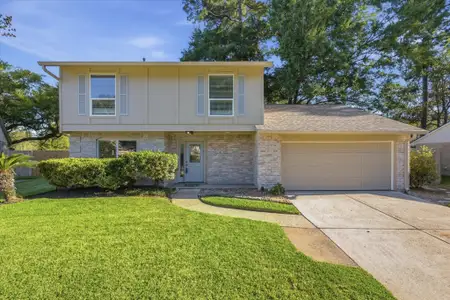 New construction Single-Family house 3234 Golden Leaf Dr, Kingwood, TX 77339 - image