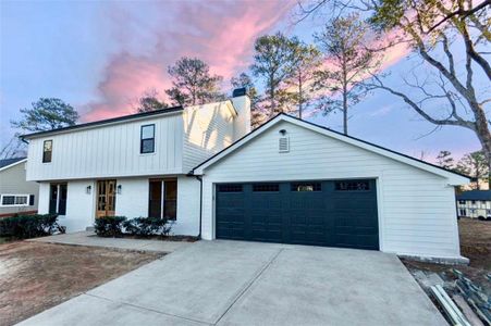 New construction Single-Family house 2372 Smokehouse Path, Lawrenceville, GA 30044 - image